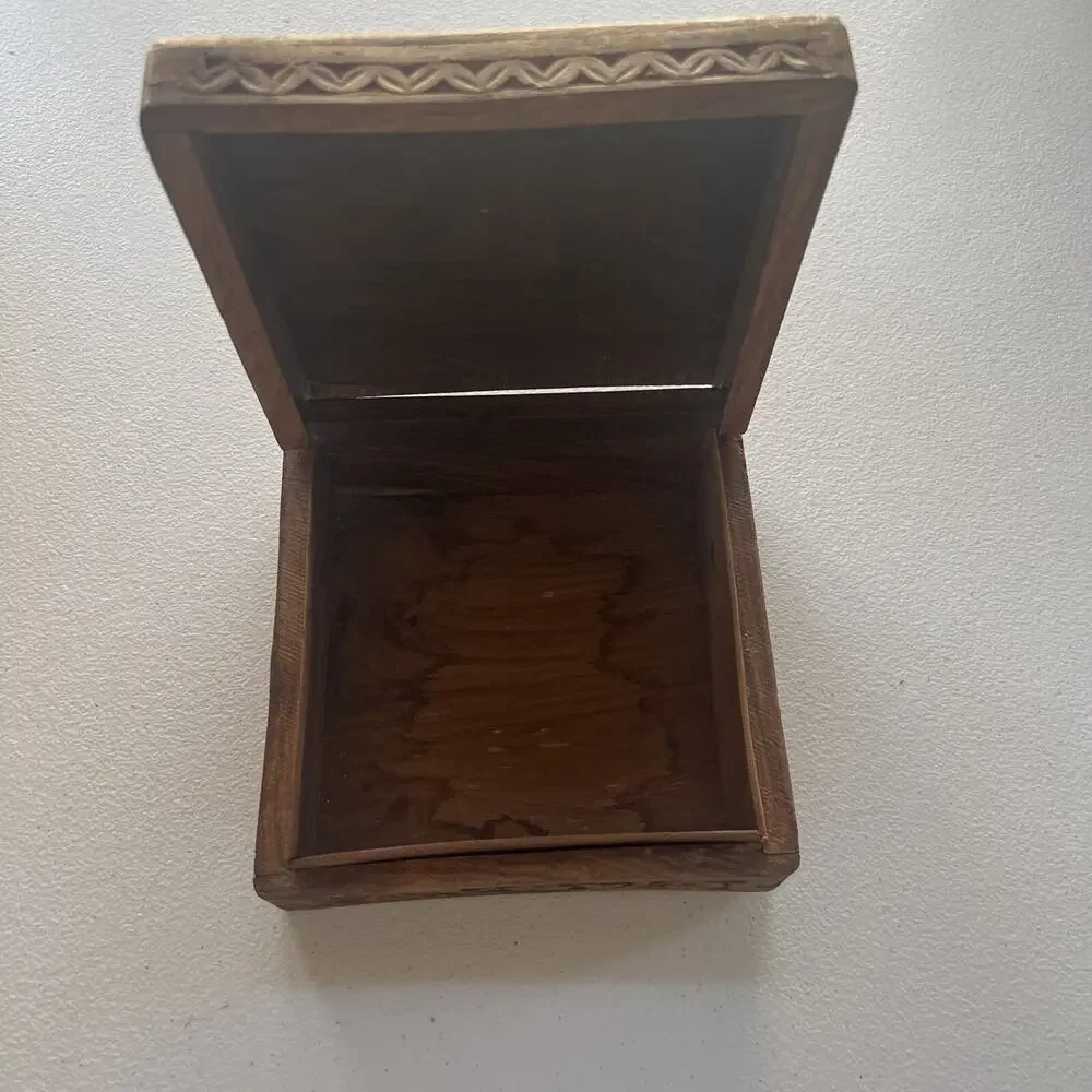 Vintage Hand Carved Wood Jewelry Trinket Box India Hinged Top 6 x 5.5 x 2.5 In